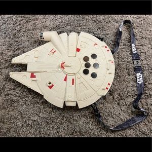 Star Wars Millennium Falcon carrier